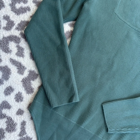 NWT Abercrombie and Fitch Square Neckline Green Sweater Material Thong Bodysuit - Picture 2 of 5